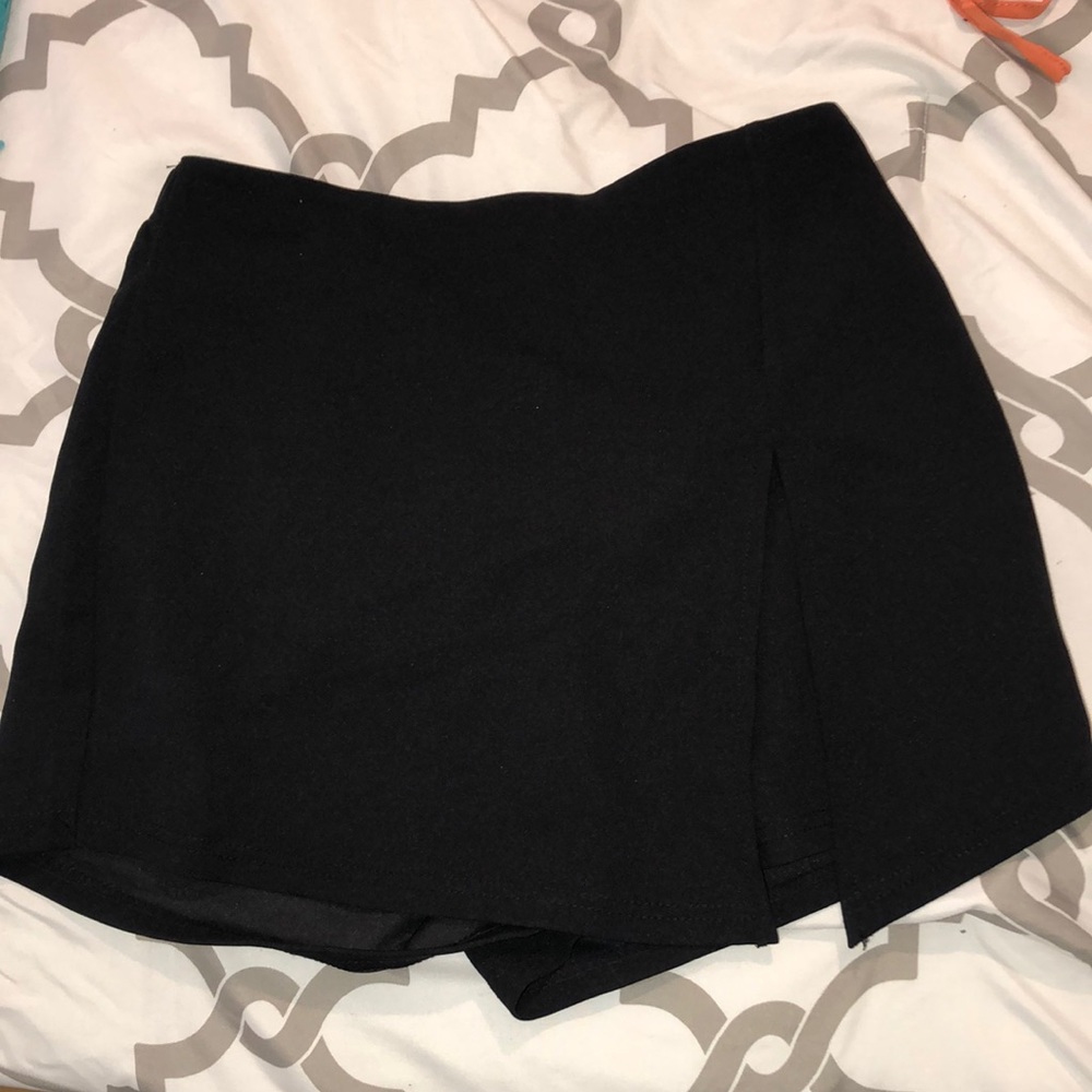 SKORT, never worn